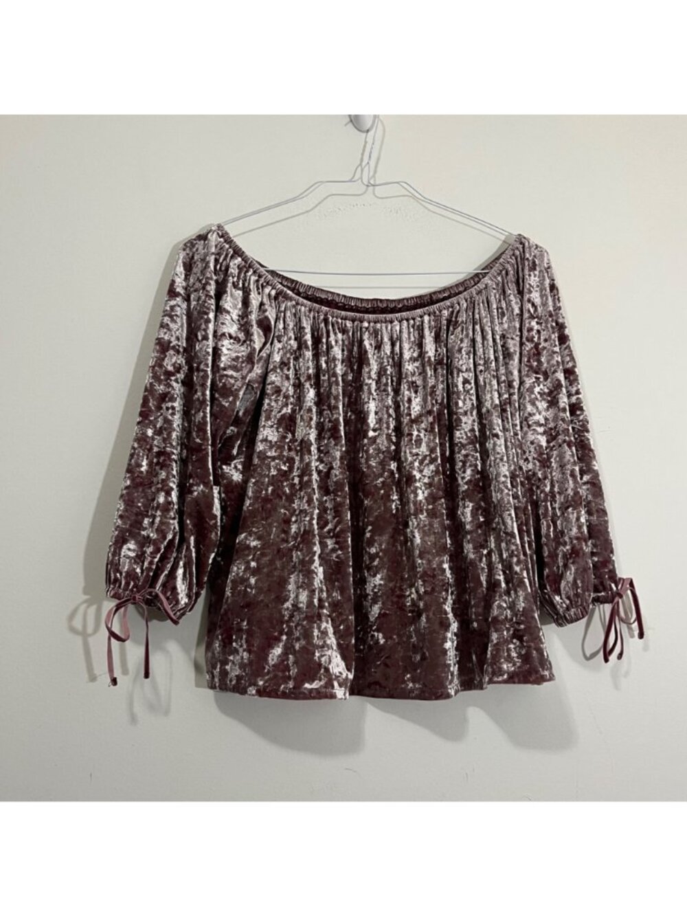American Eagle Mauve Crushed Velvet Off Shoulder Blouse Top Sz L Boho Whimsical - Picture 2 of 16